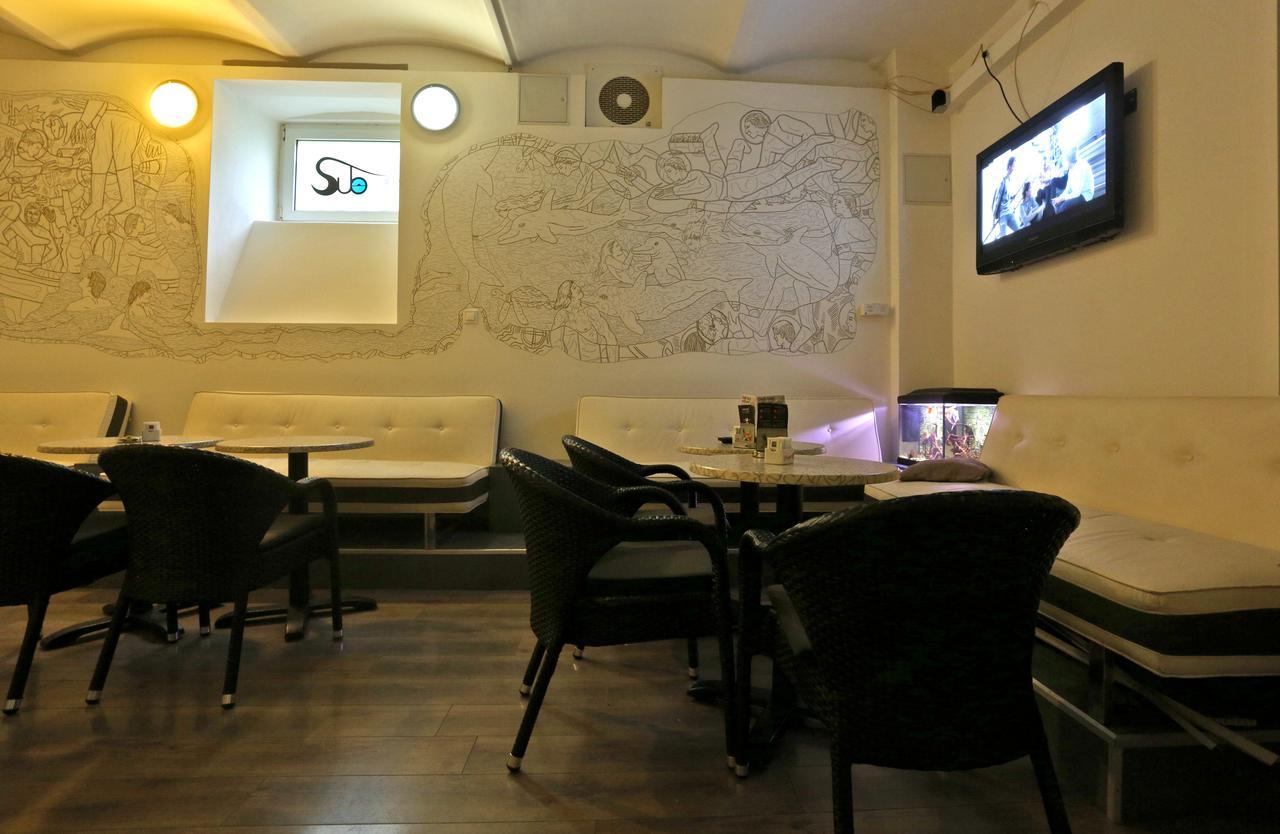 Subspace Hostel Zagrzeb Zewnętrze zdjęcie